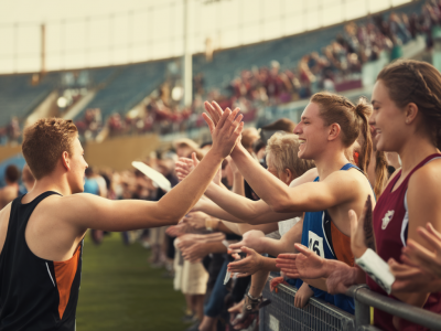 Comment utiliser TikTok et Instagram pour booster l'engagement d'une compétition amateur