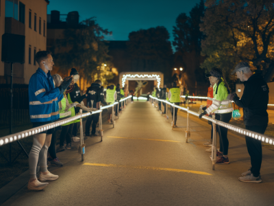 Comment sécuriser et gérer une course nocturne avec éclairage led portable et équipes de bénévoles